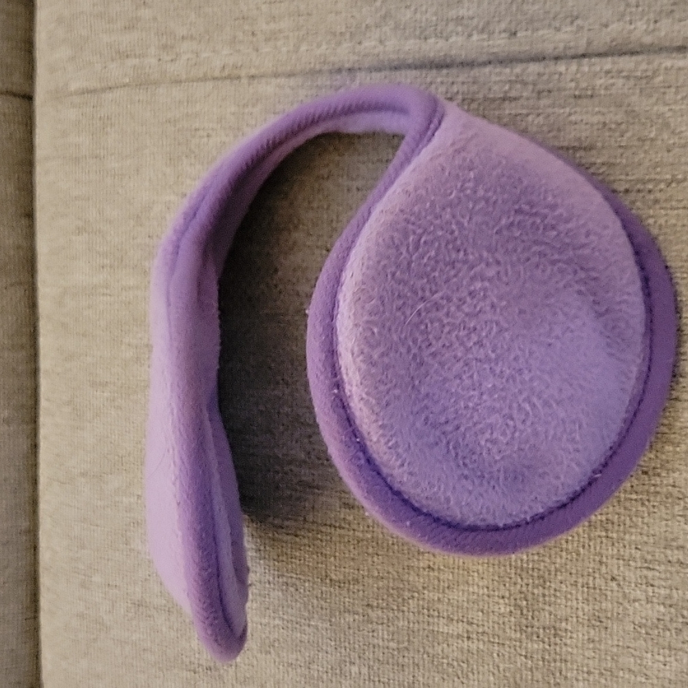 Big Girls fleece with metal fram wrap around earmuffs